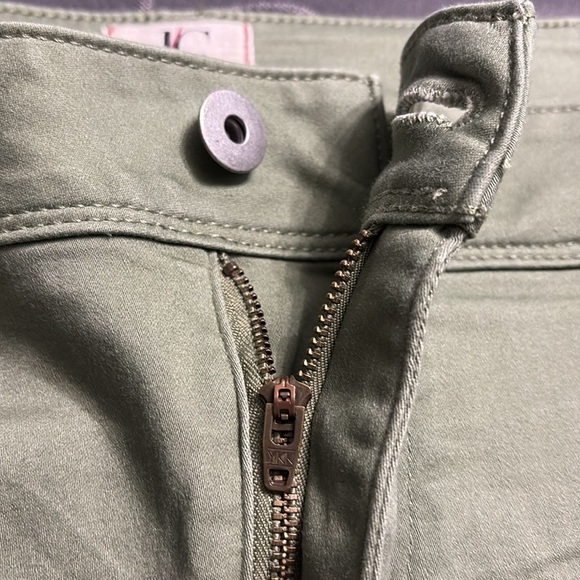 D/C Jeans women’s, olive green, denim, size 24, pockets, - Picture 10 of 11